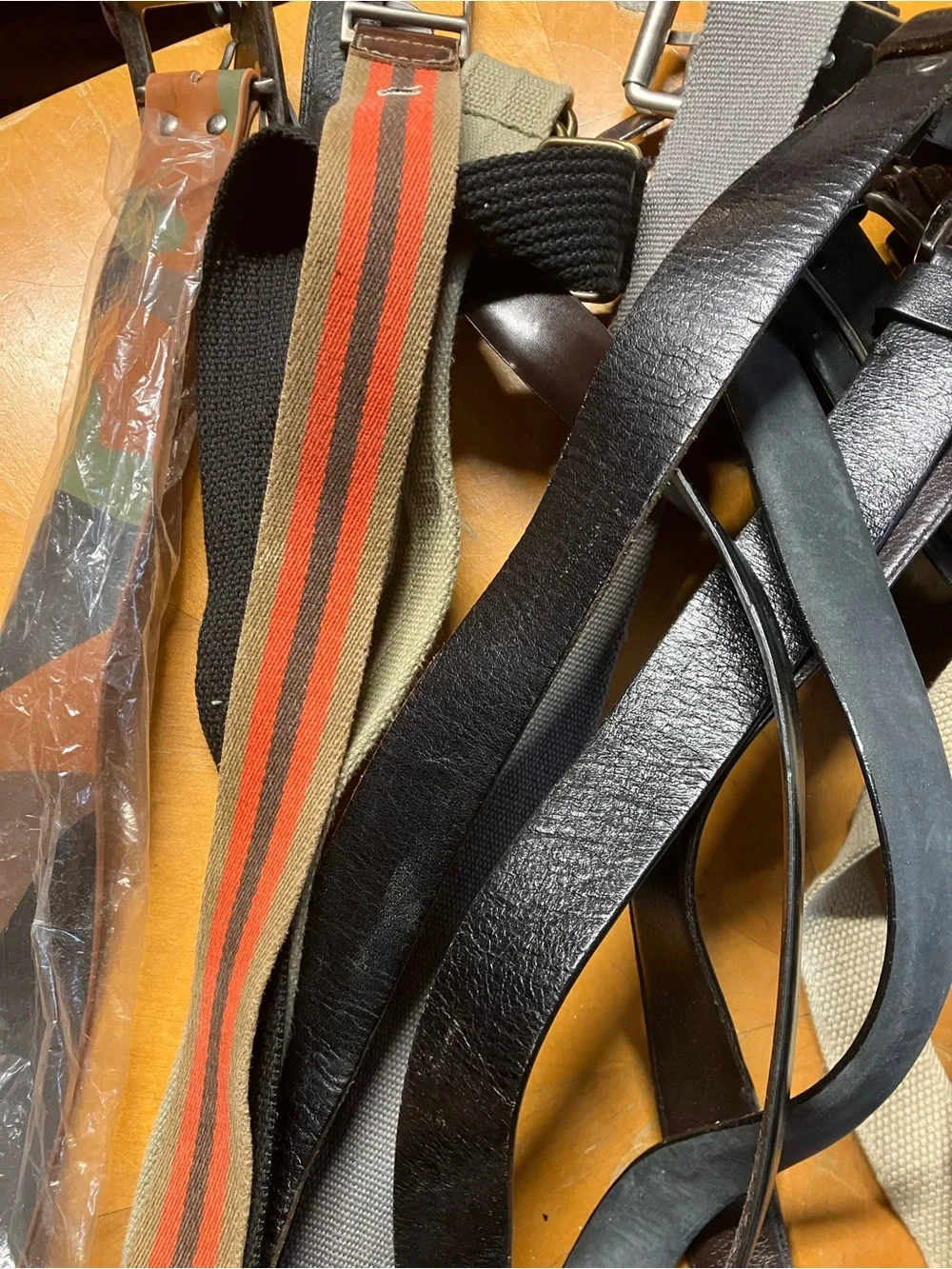 Wholesale Lot 24 Men Belts New Vintage Rocawear Polo Ecko Penguin AE 29-36